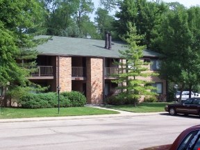 Bells Lake Apartments Image 1