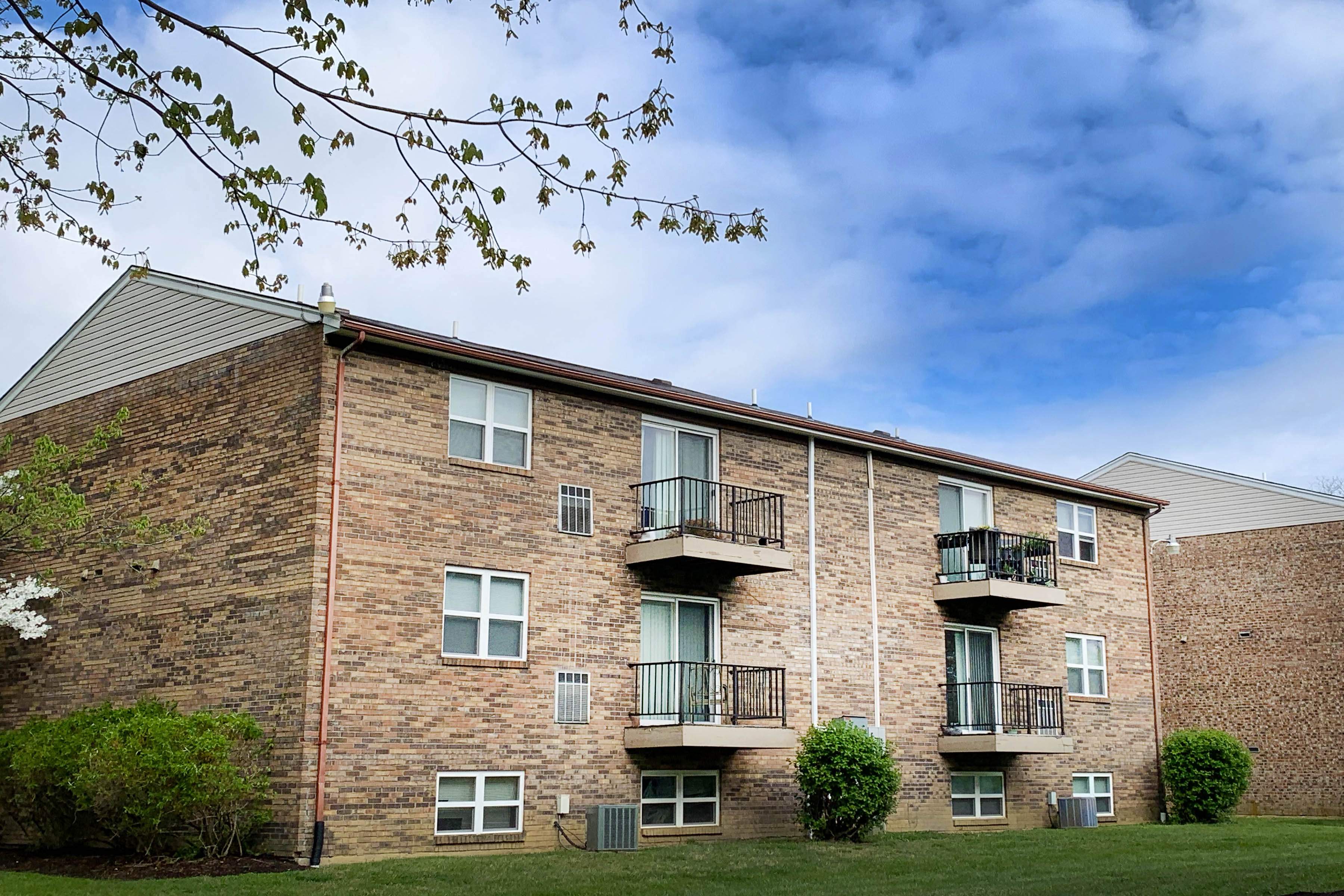 Crown Crossing Apartments Image 16