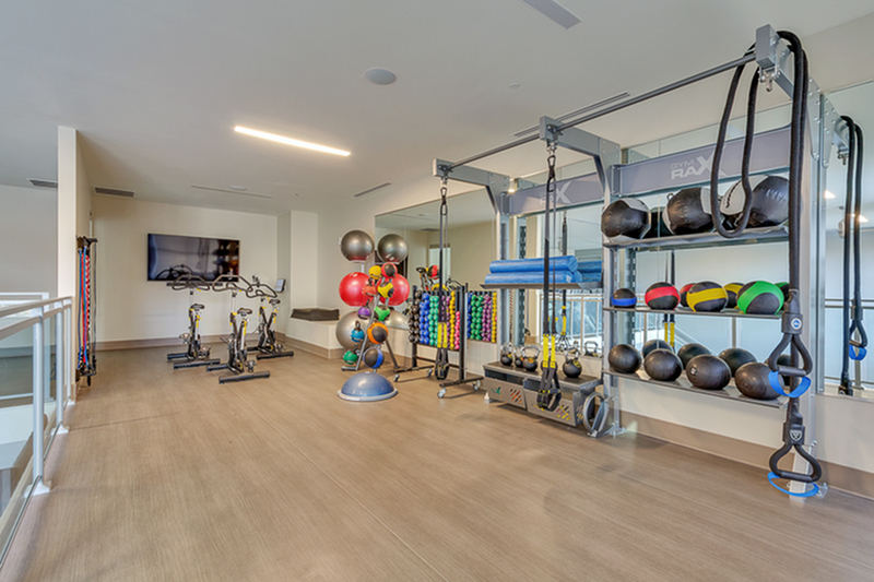 24/7 Fitness Center