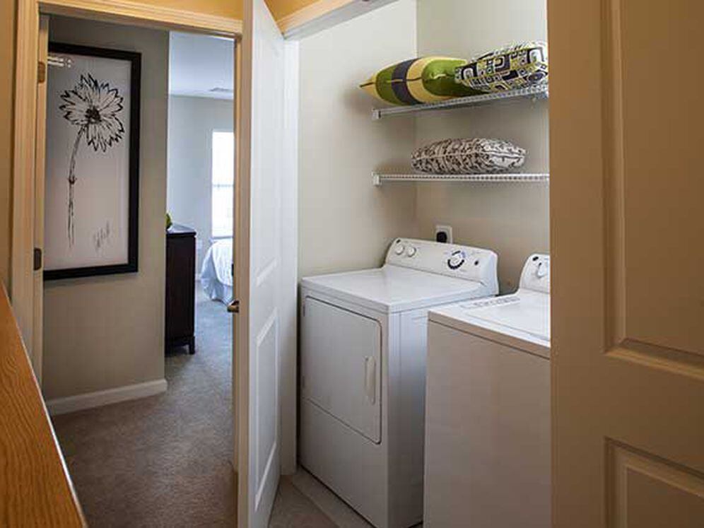 Full Size Washer Dryer Representative