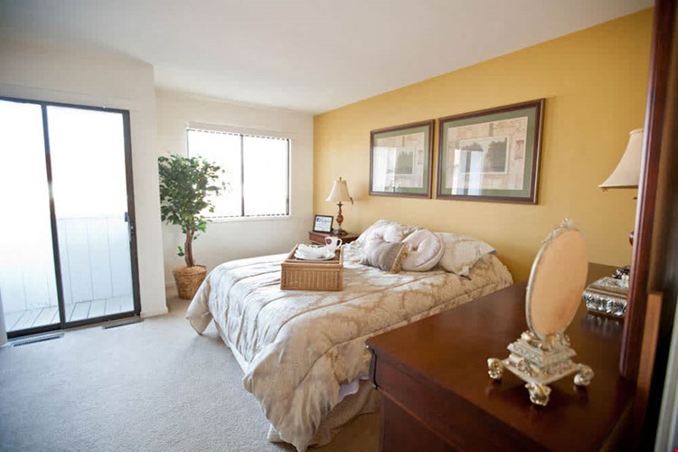 Harbor Pointe Image 9