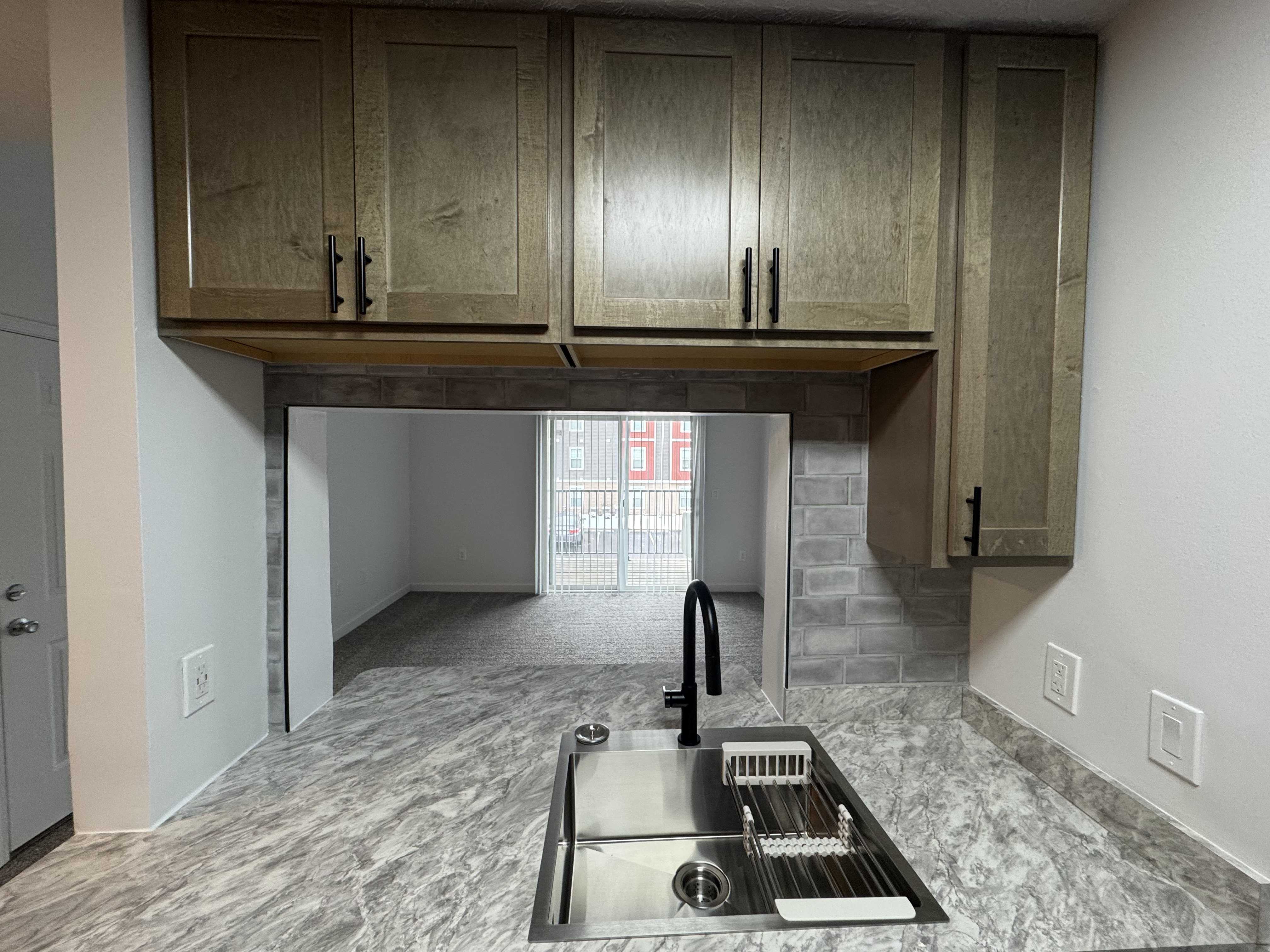 Hilltop Apartments Image 21
