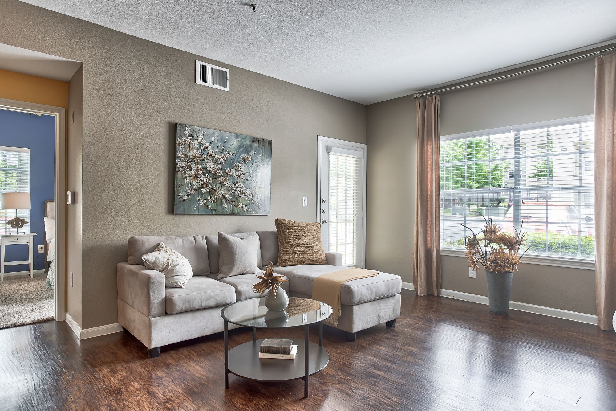 The BLVD at Medical Center Image 32