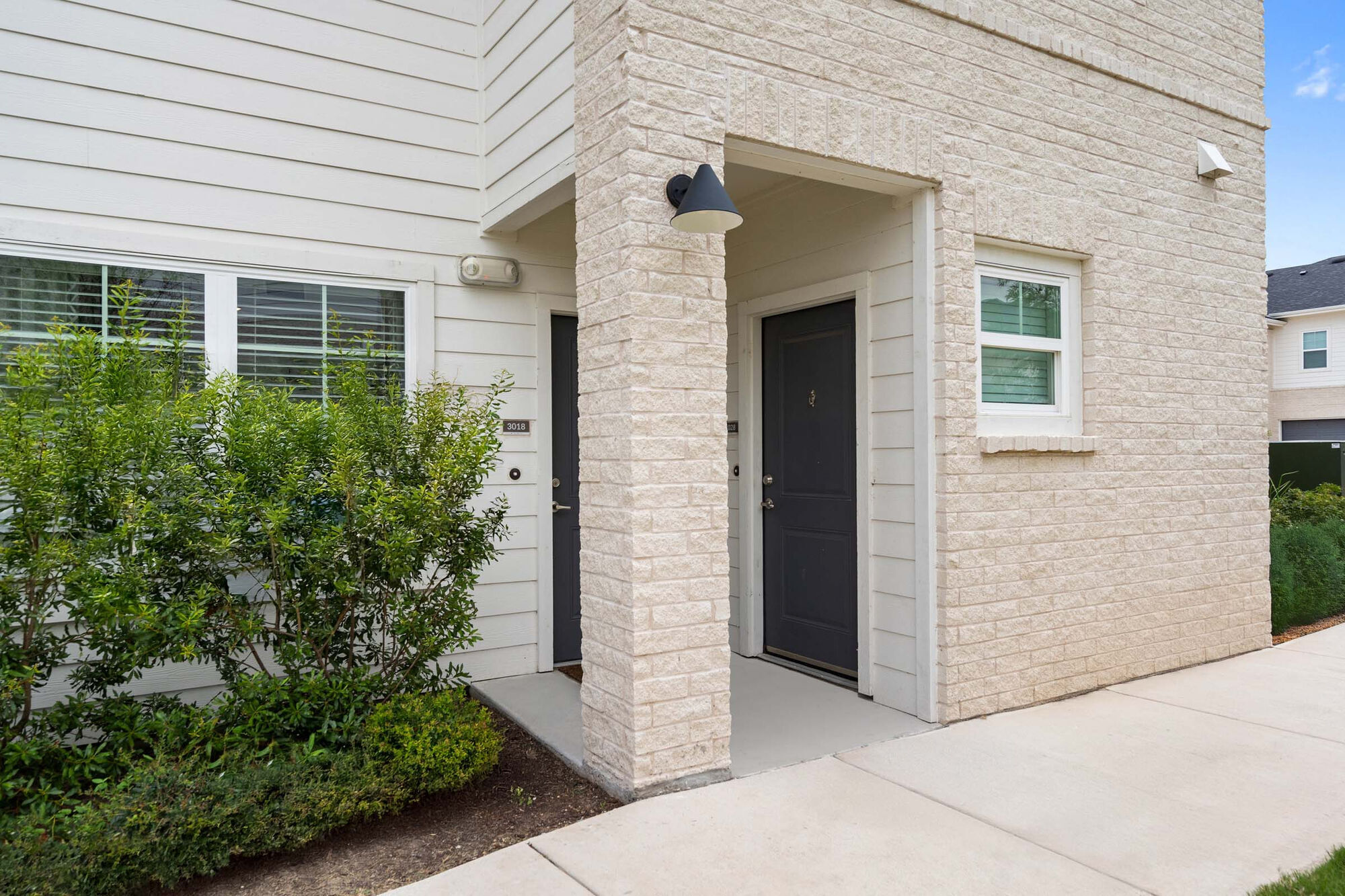 Camden Leander Image 21