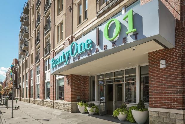 TwentyOne 01 on Market Image 2