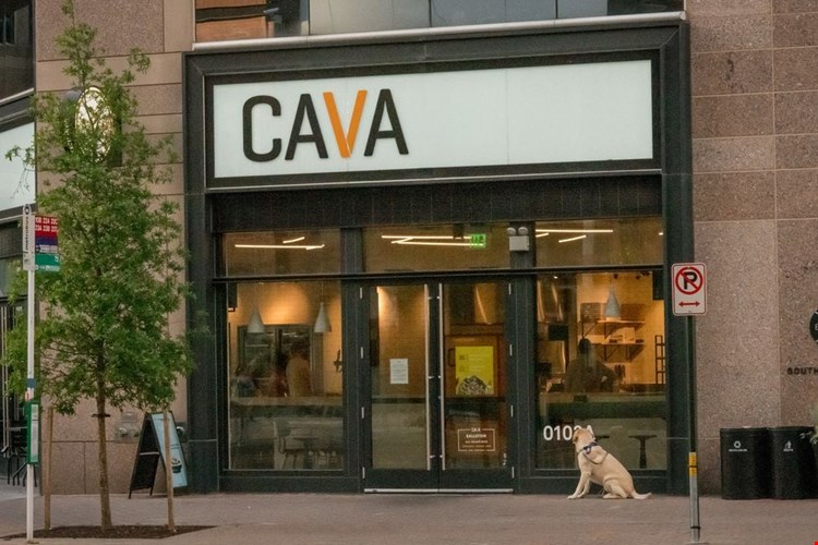 On-site retail and dining options