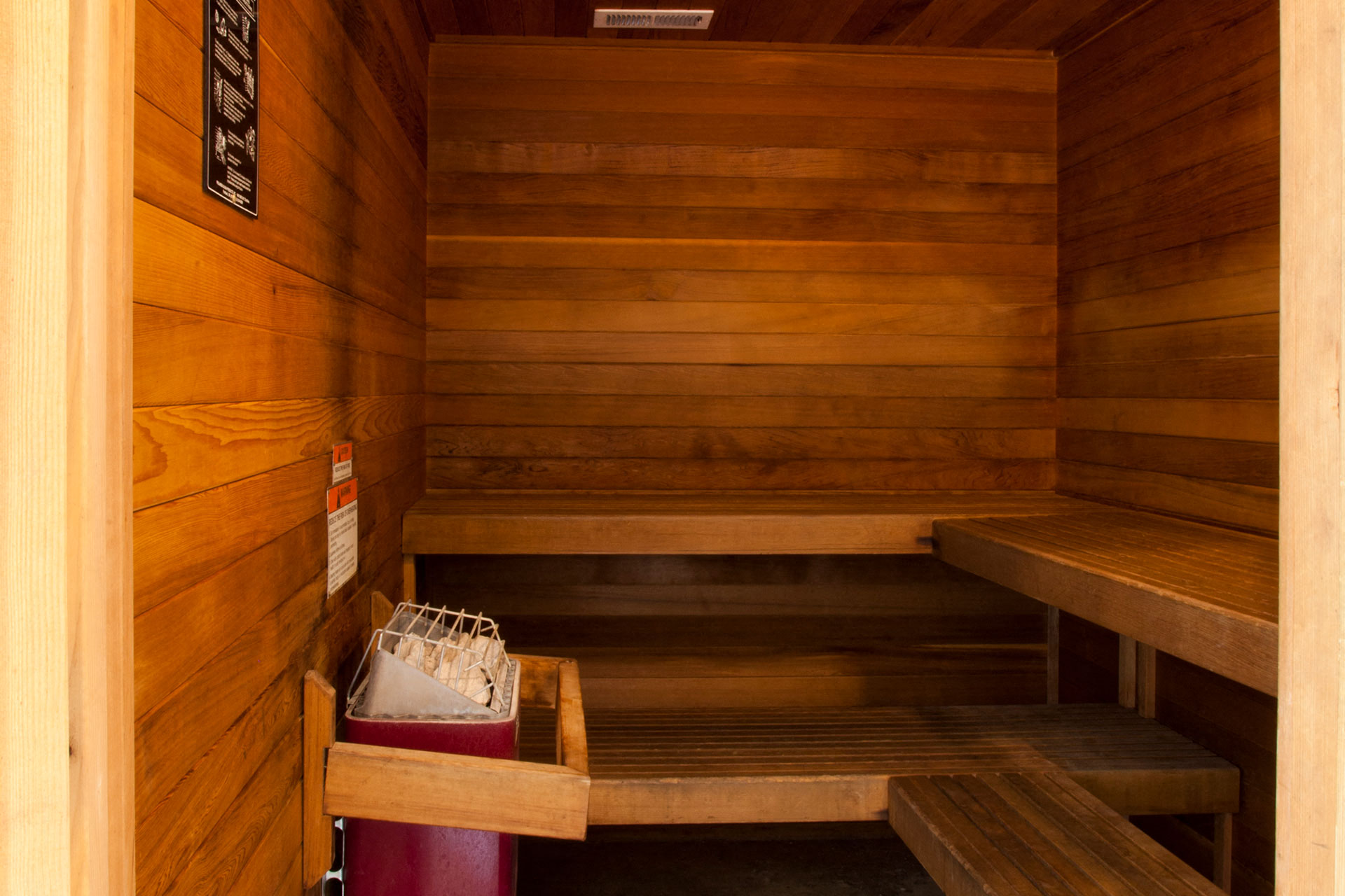 Relaxing Dry Sauna