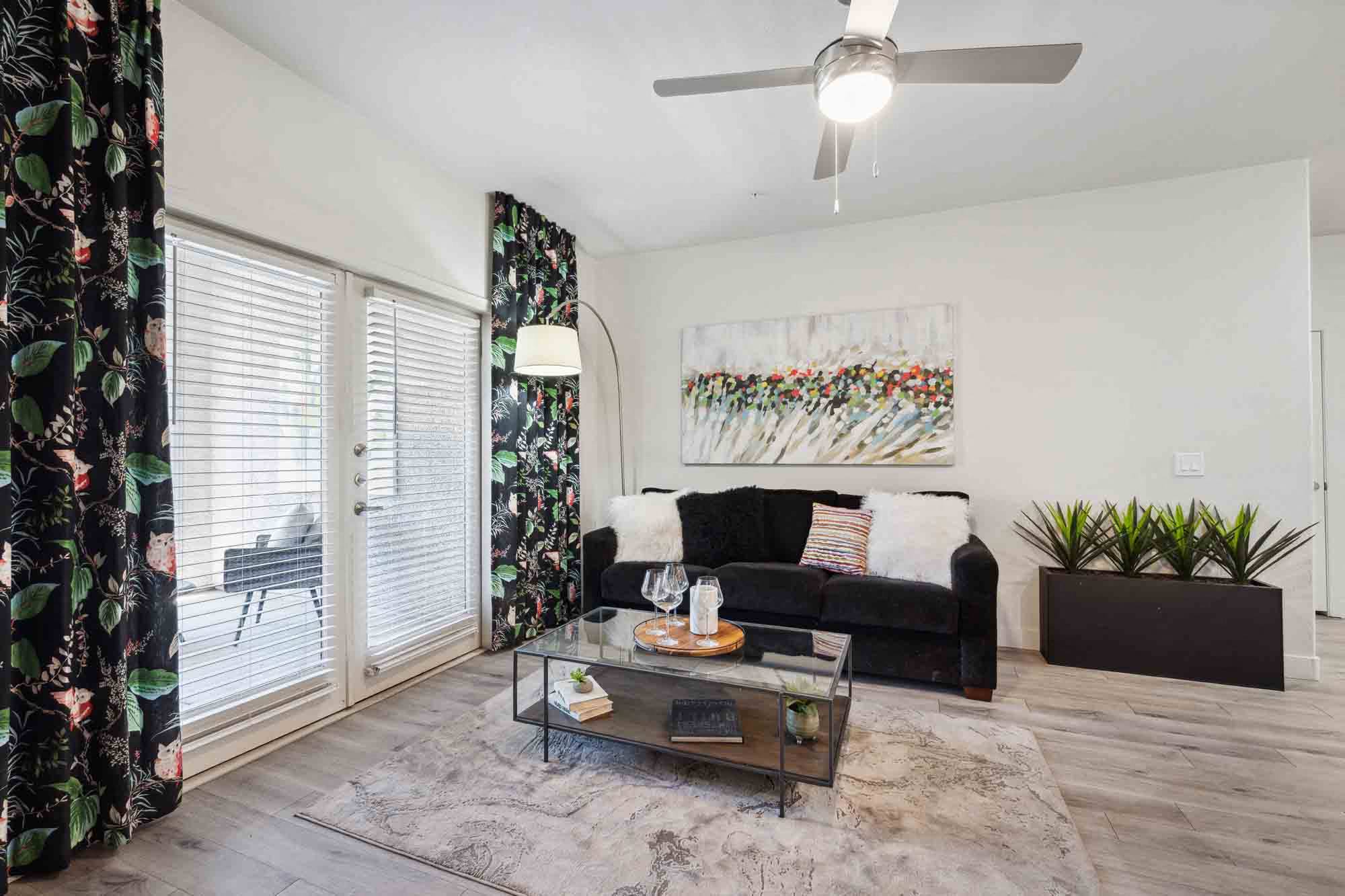 Zone Luxe, Glendale, AZ, Living Area