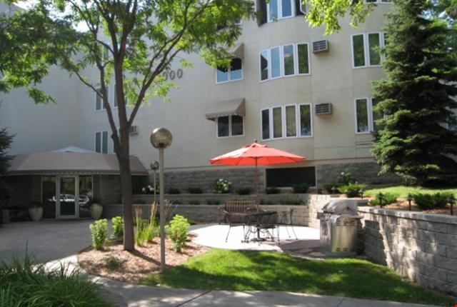 Highland on the Park Image 3