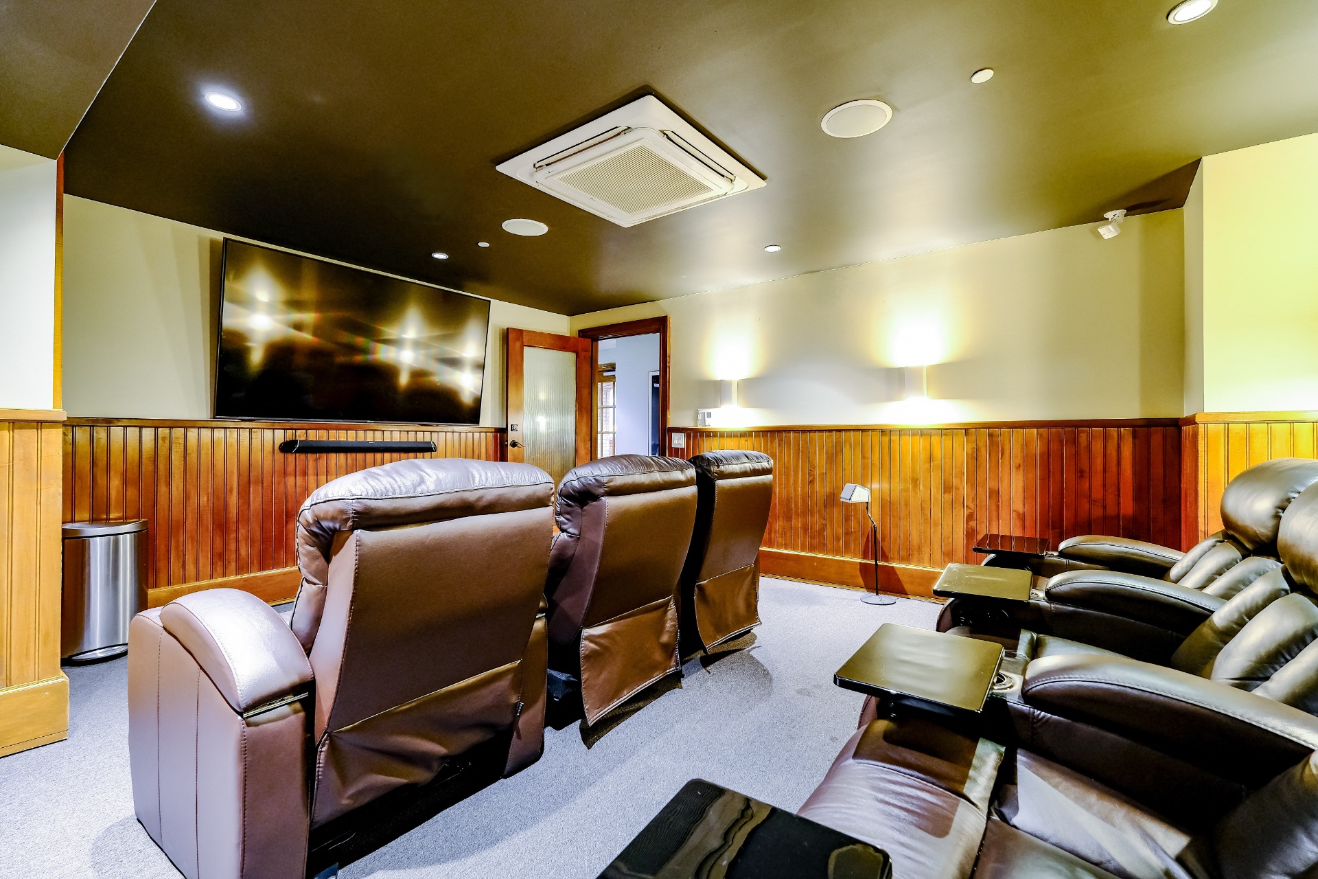 Berkshire Village District Image 17