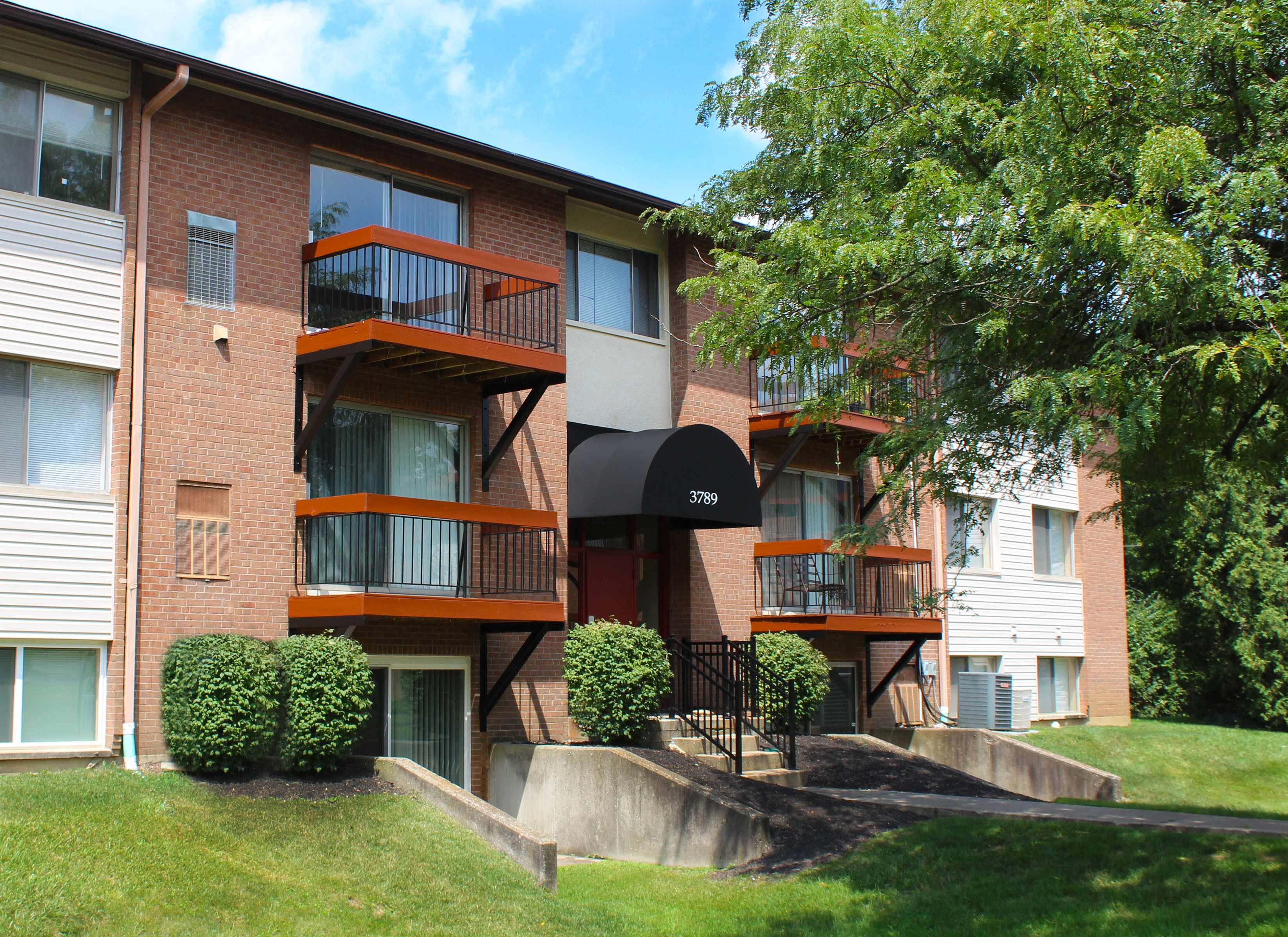 Fox Run Apartments Image 11