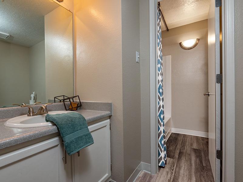 Meadowlark Apartments Image 7