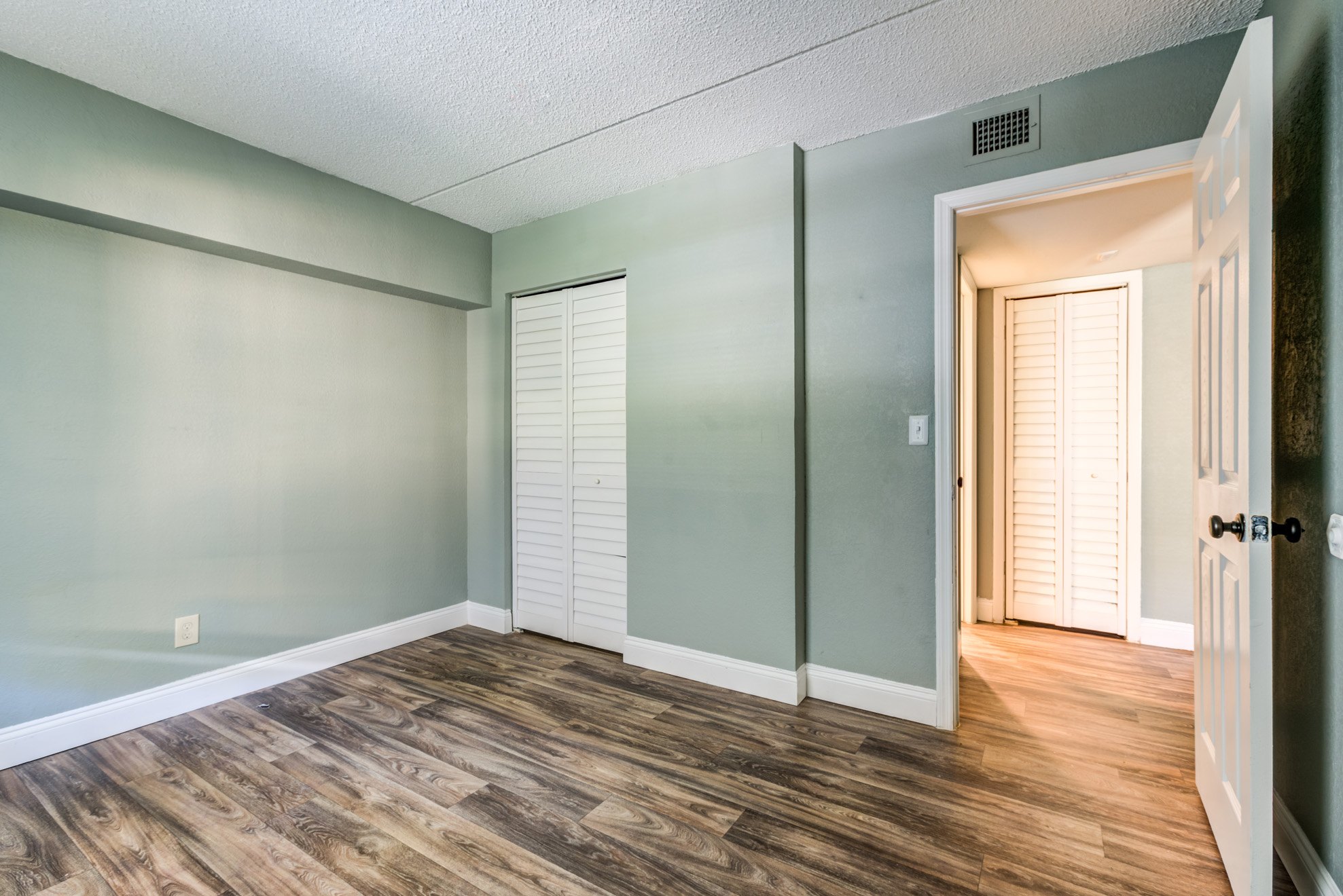 Fernwood Grove Apartments Image 17