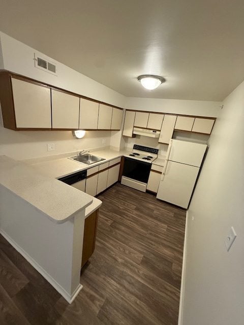 Lakeside Village Apartments Image 99