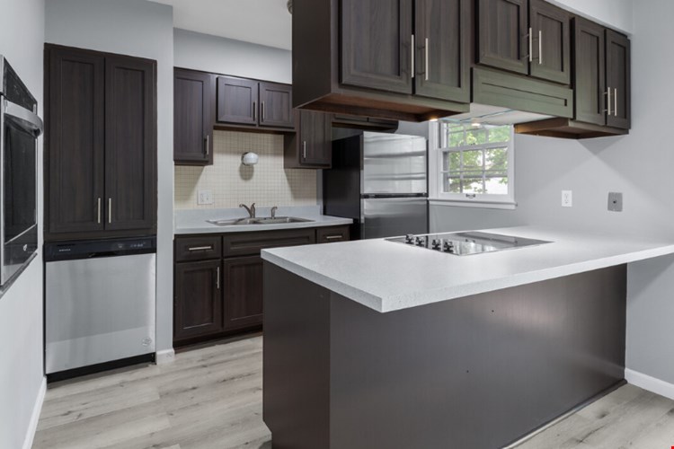 Gulf Drive Townhomes Image 16