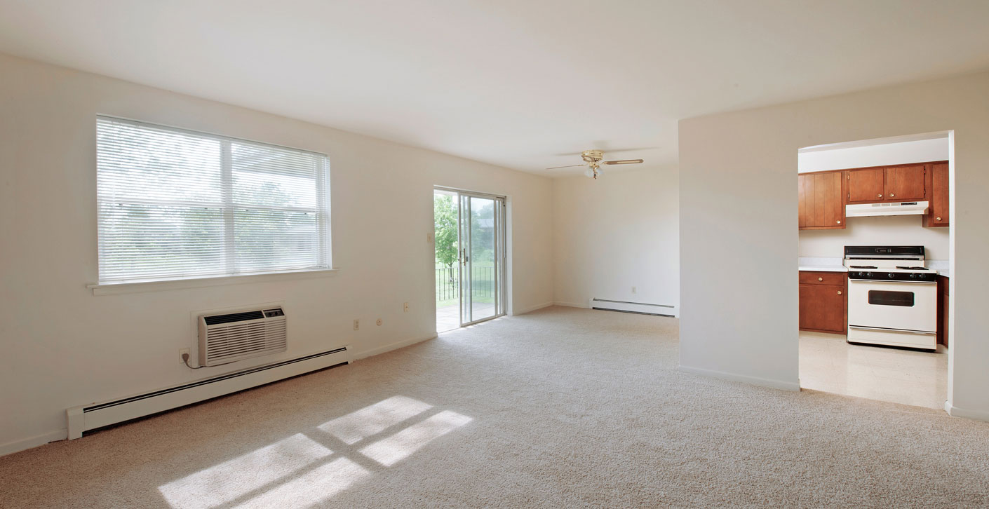 Sherwood Town and Country Apartments Image 5