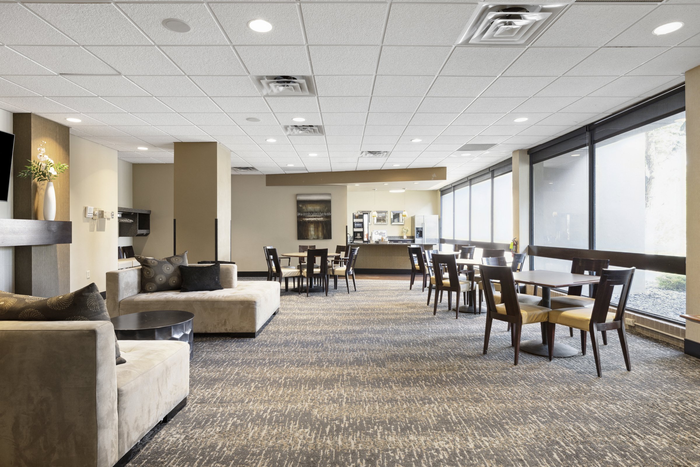 The Edina Towers Image 26