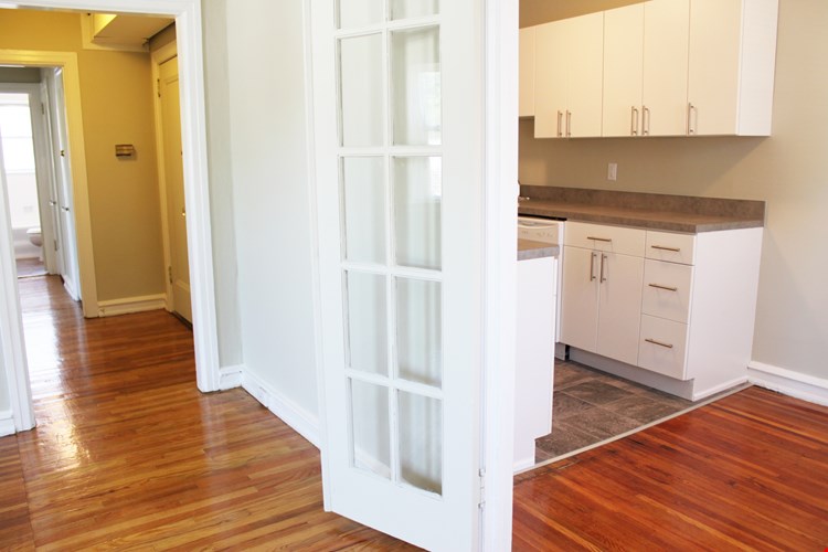 Sample Kitchen/Entry