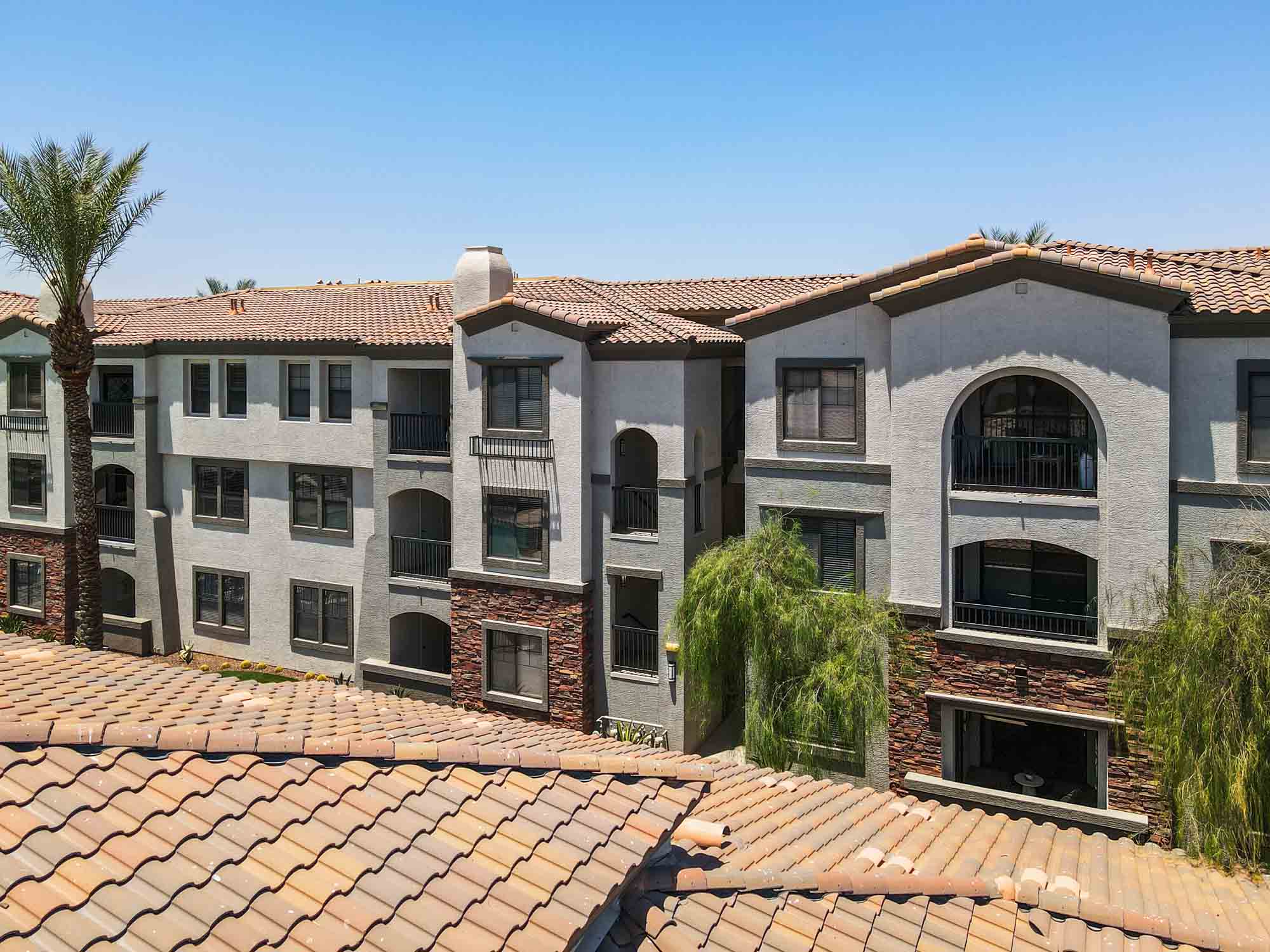 Zone Luxe, Glendale, AZ, Aerial Building
