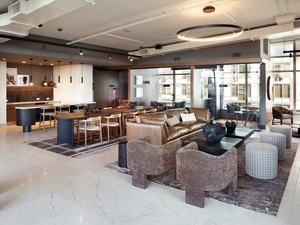 Resident lounge with lounge seating and coworking spaces