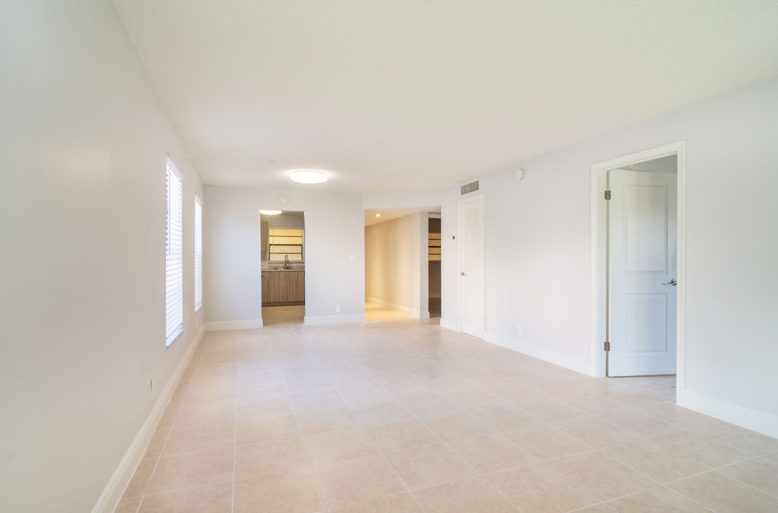 Viewmax Apartments Image 5