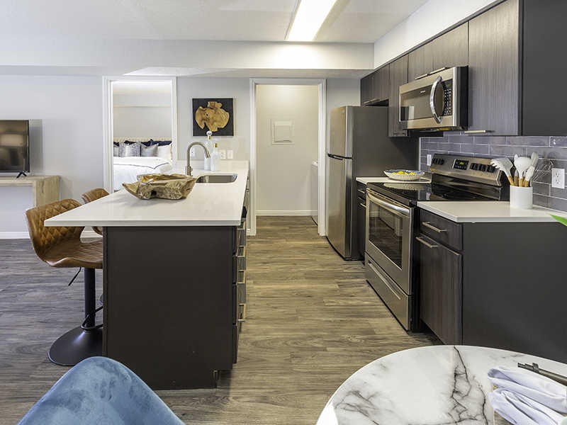 Turnberry Luxury Apartments Image 6