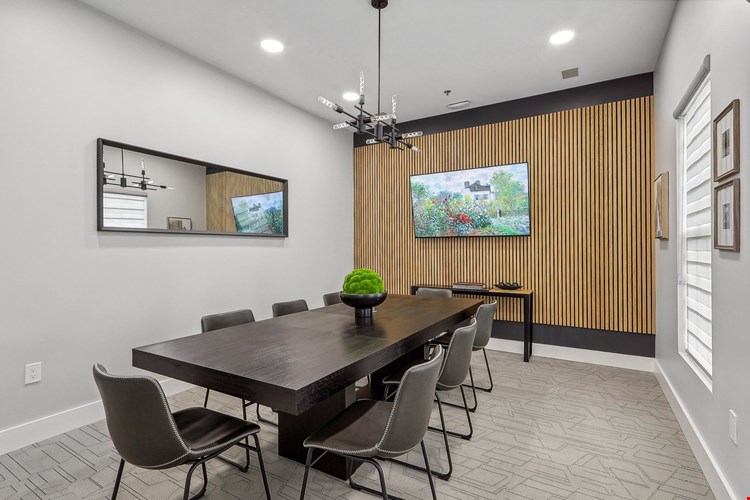 Lincoln at Fair Oaks Image 40