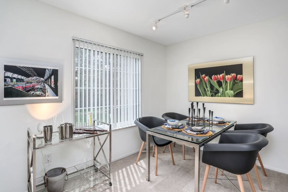 Saddle Creek Image 16