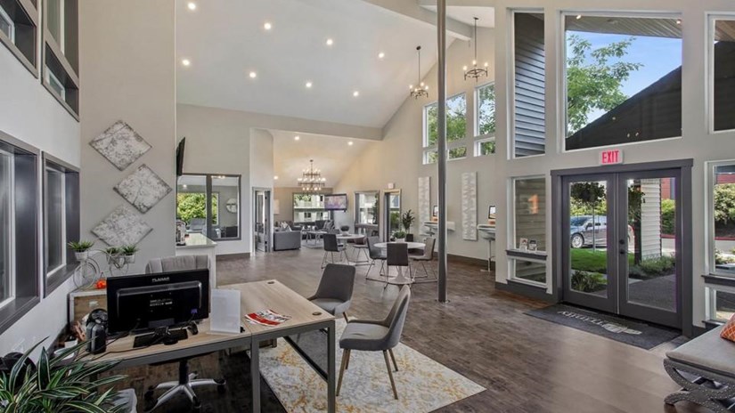 The Diplomat Image 10