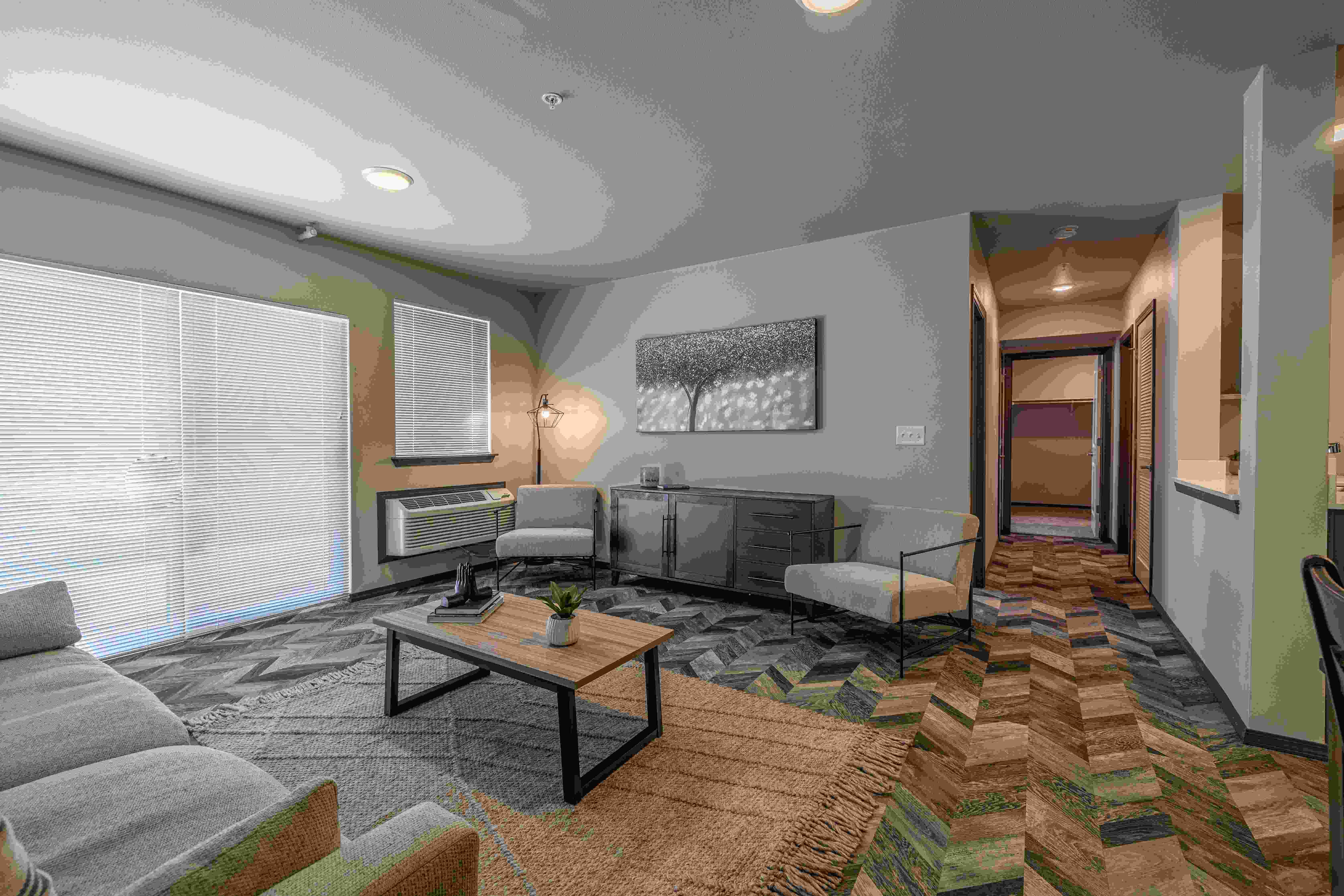 Pioneer Apartments Image 5