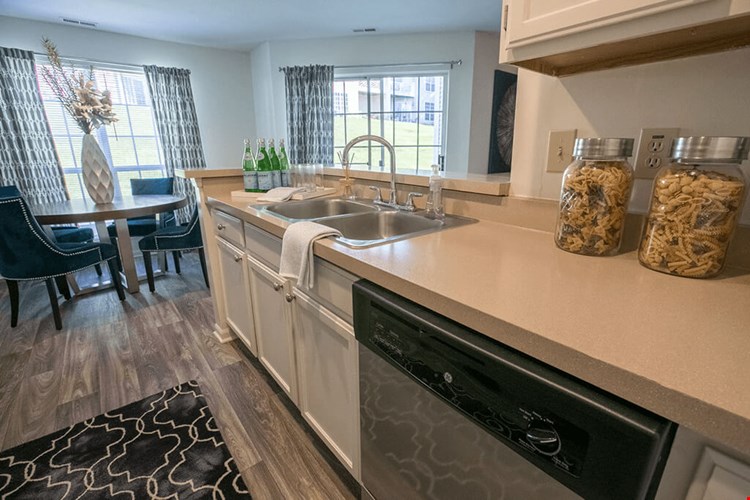 The Residence at Christopher Wren Apartments Image 29