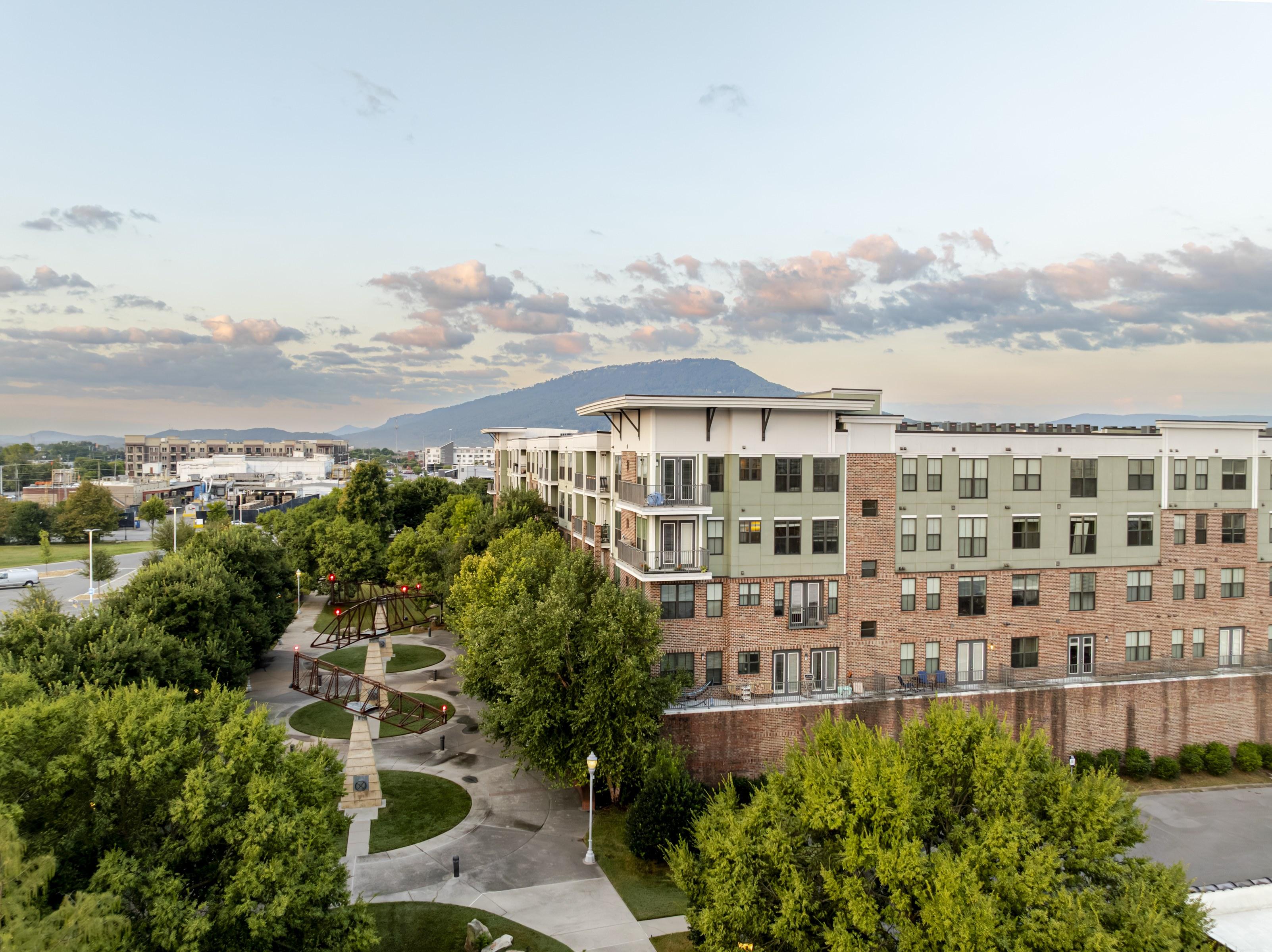 1400 Chestnut Image 37