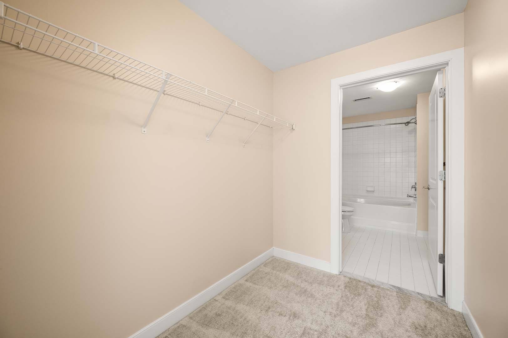 Claremont on the Square Apartments Image 14