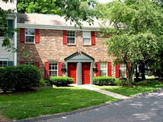 Village of Coldstream Image 17