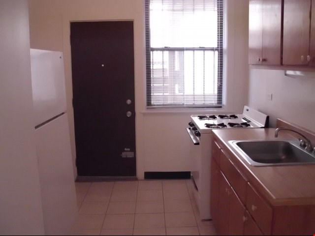 5416 S Woodlawn Avenue Image 7