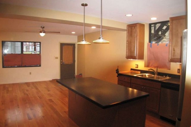 1210 Sarah Street - Kitchen