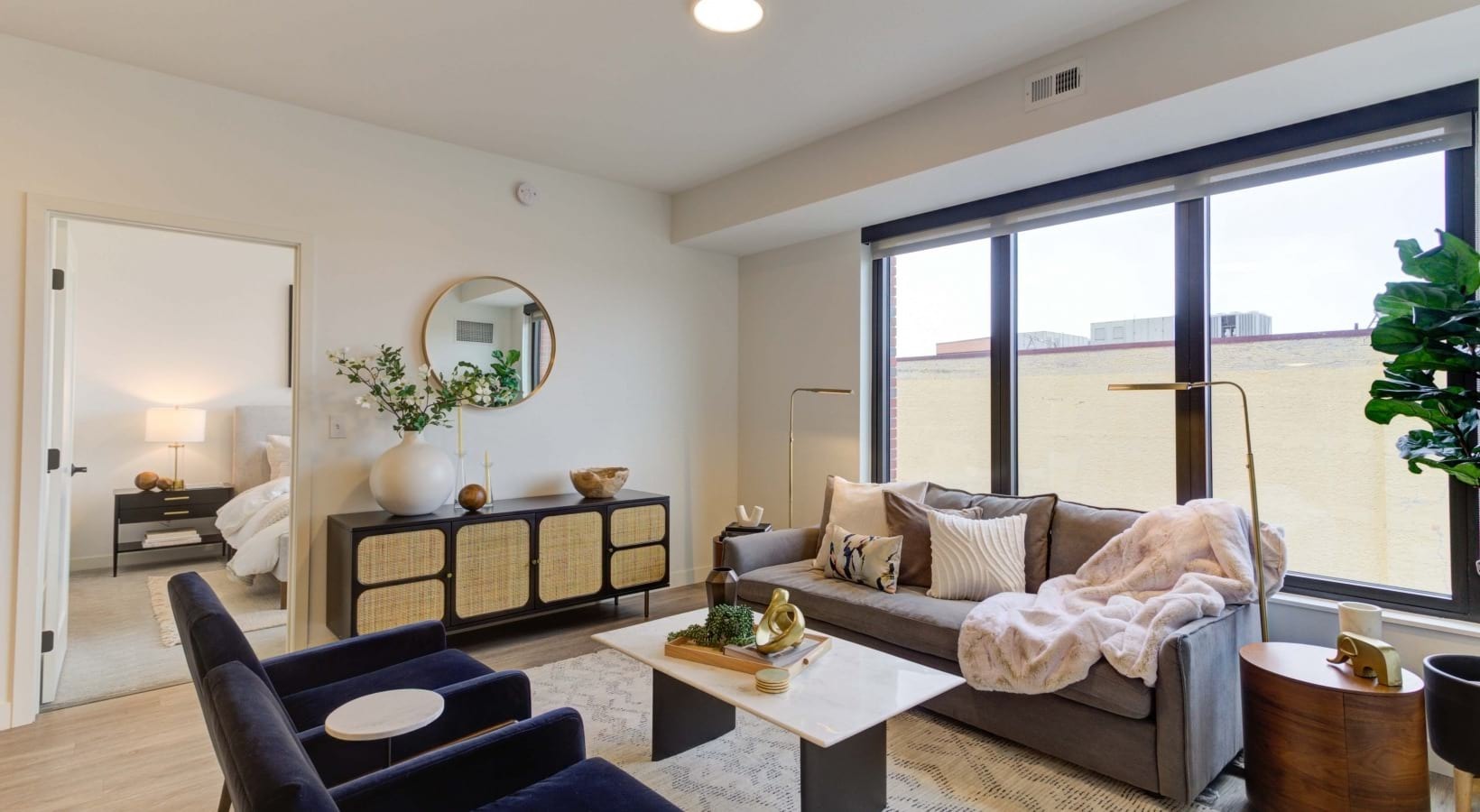 270 Hennepin Image 12