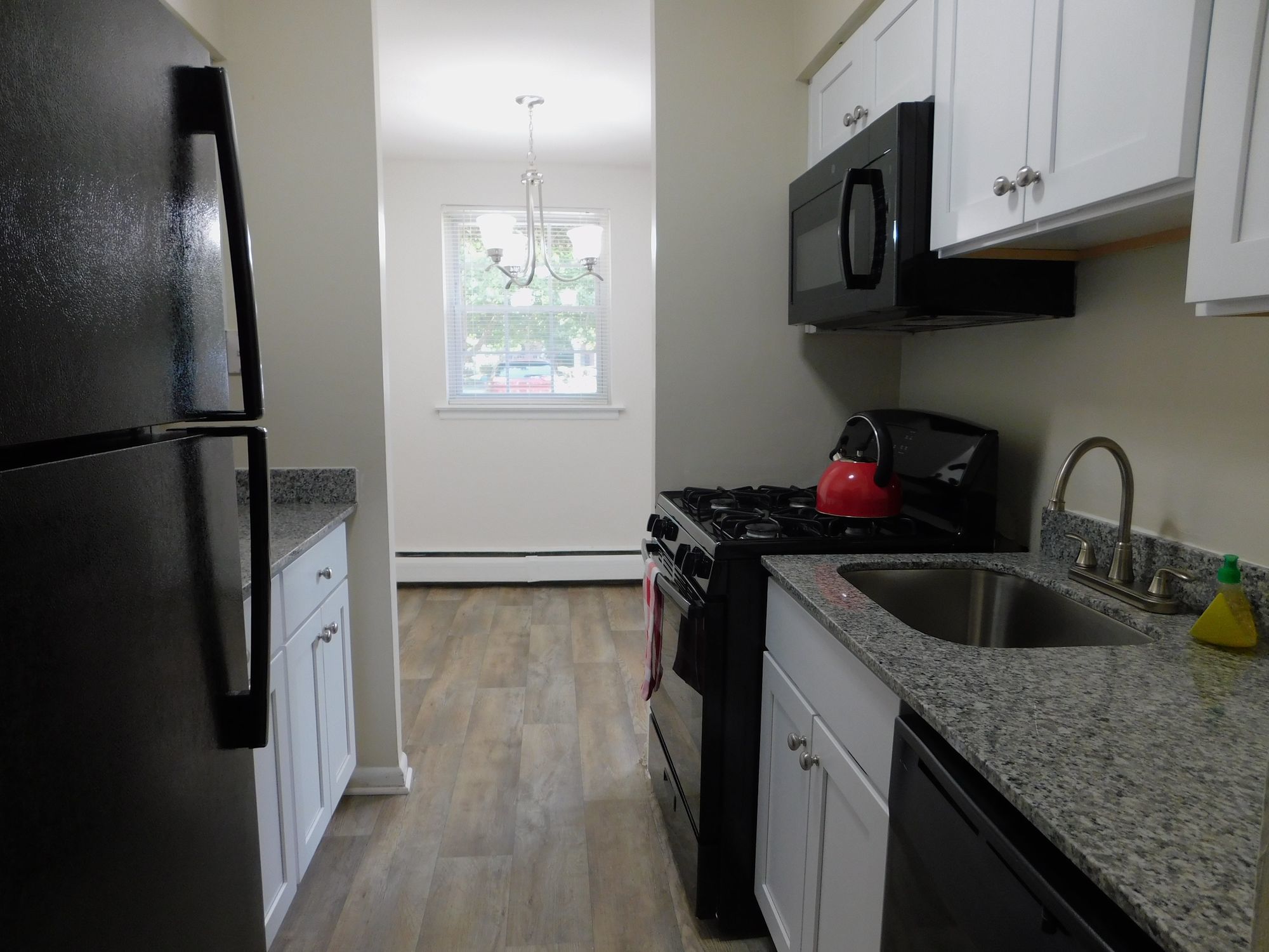 Goshen Manor Apartments Image 5