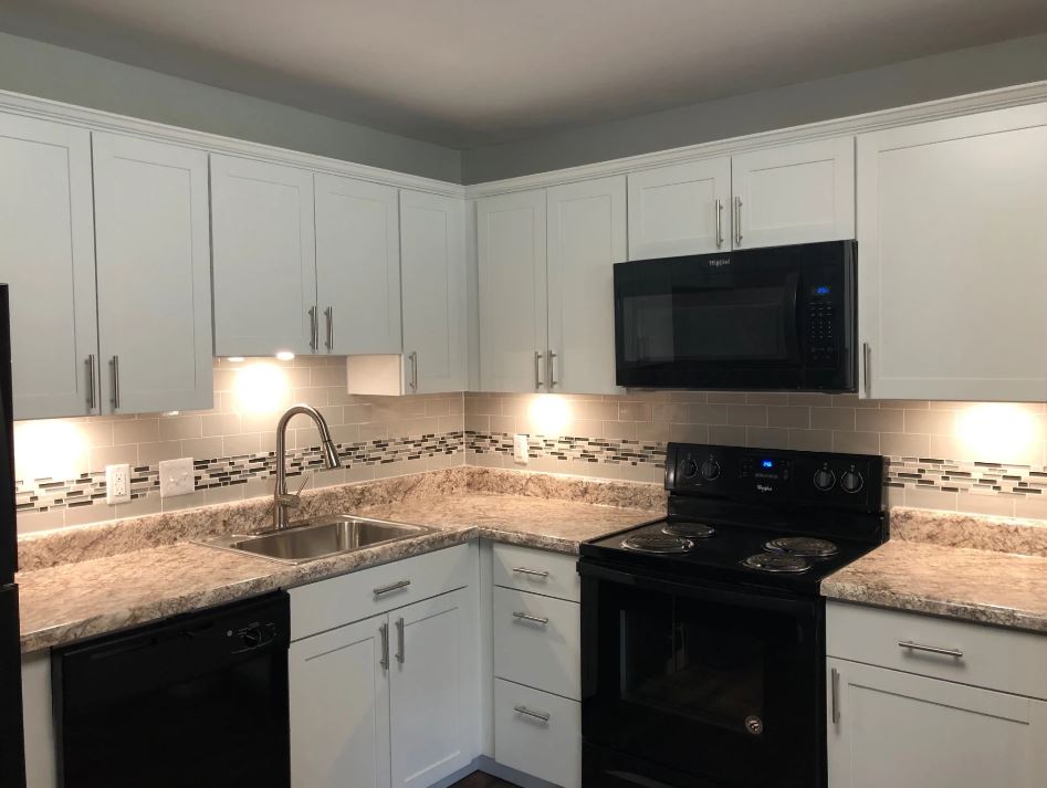 Whispering Hills Apartments Image 9