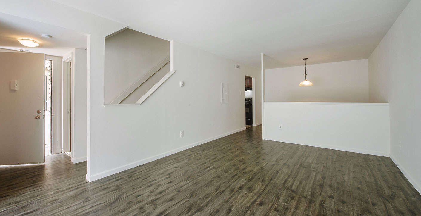 Thunder Hollow Townhomes, Bensalem (see pics & AVAIL)
