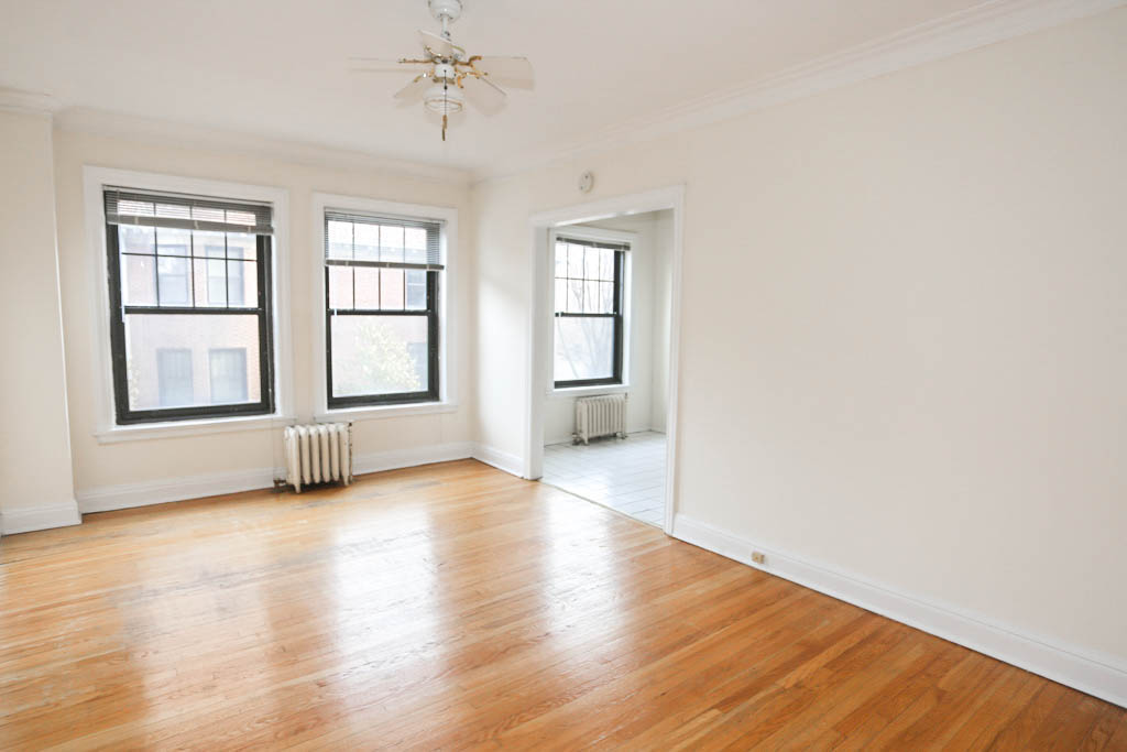 540 W. Briar Image 29