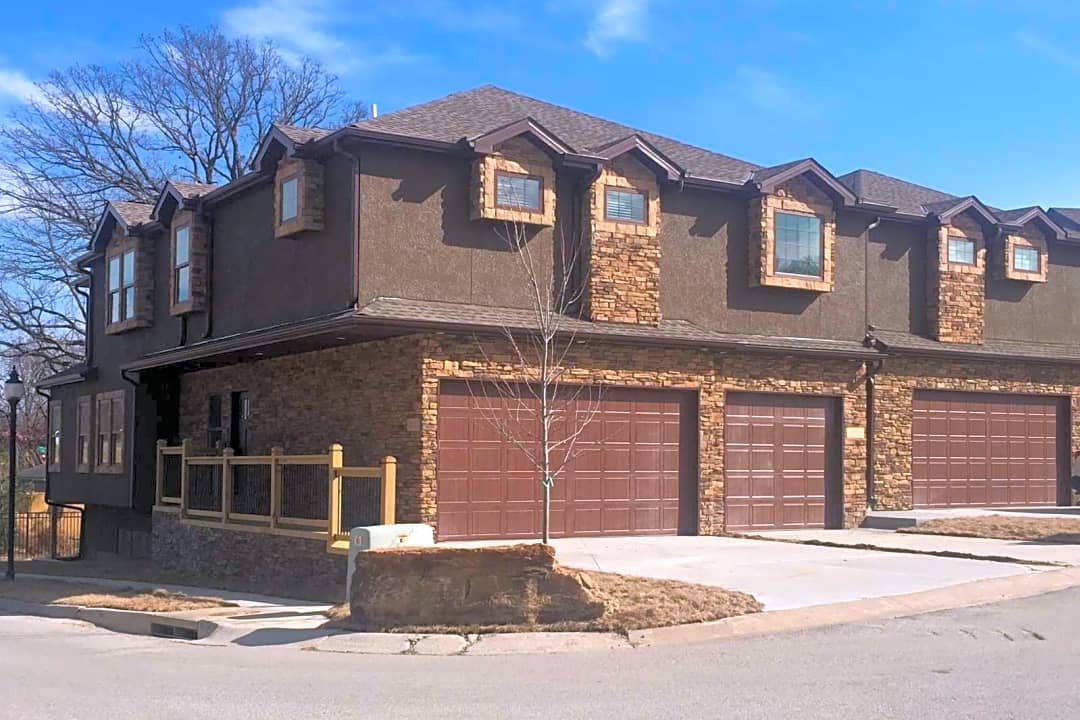 Jamestown Villas Image 1