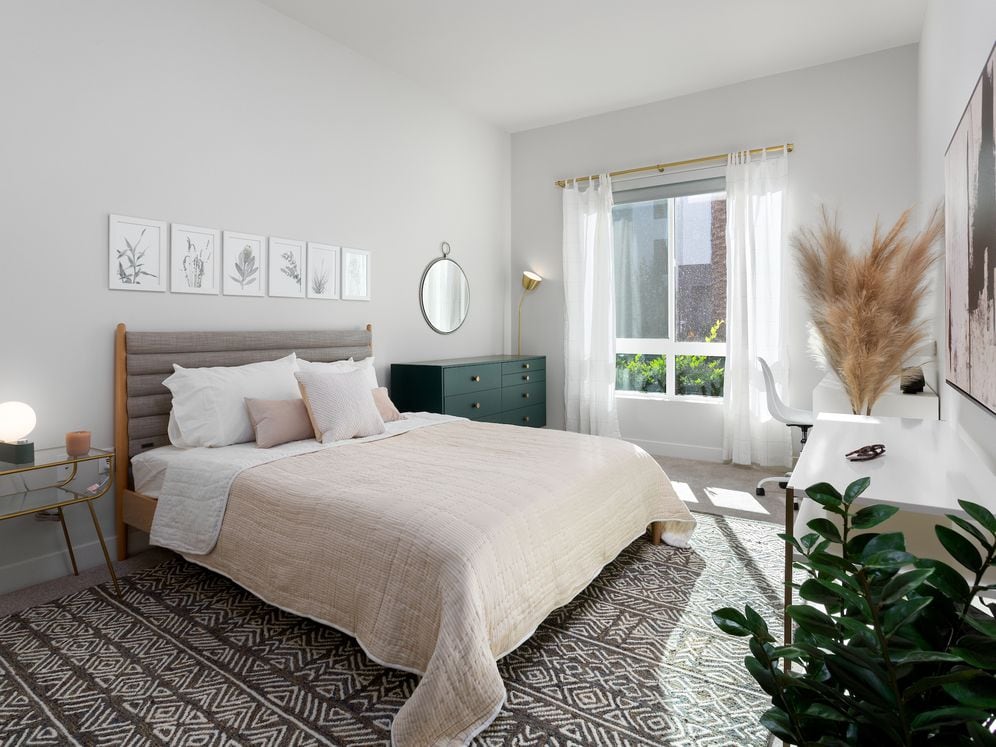 Building A Avalon Design bedroom