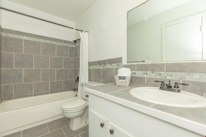 Ocean Palms Apartments Image 6