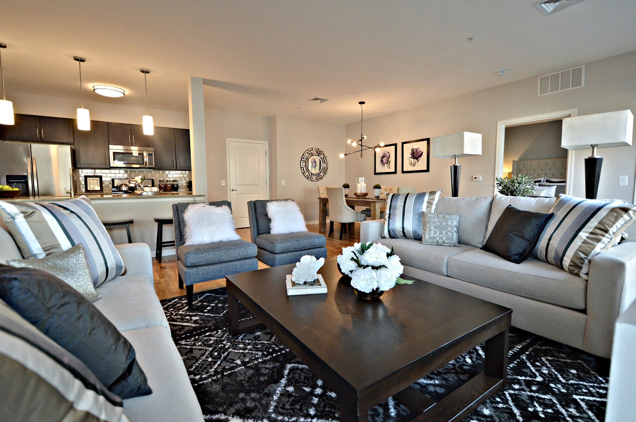 Hillside Club Image 4