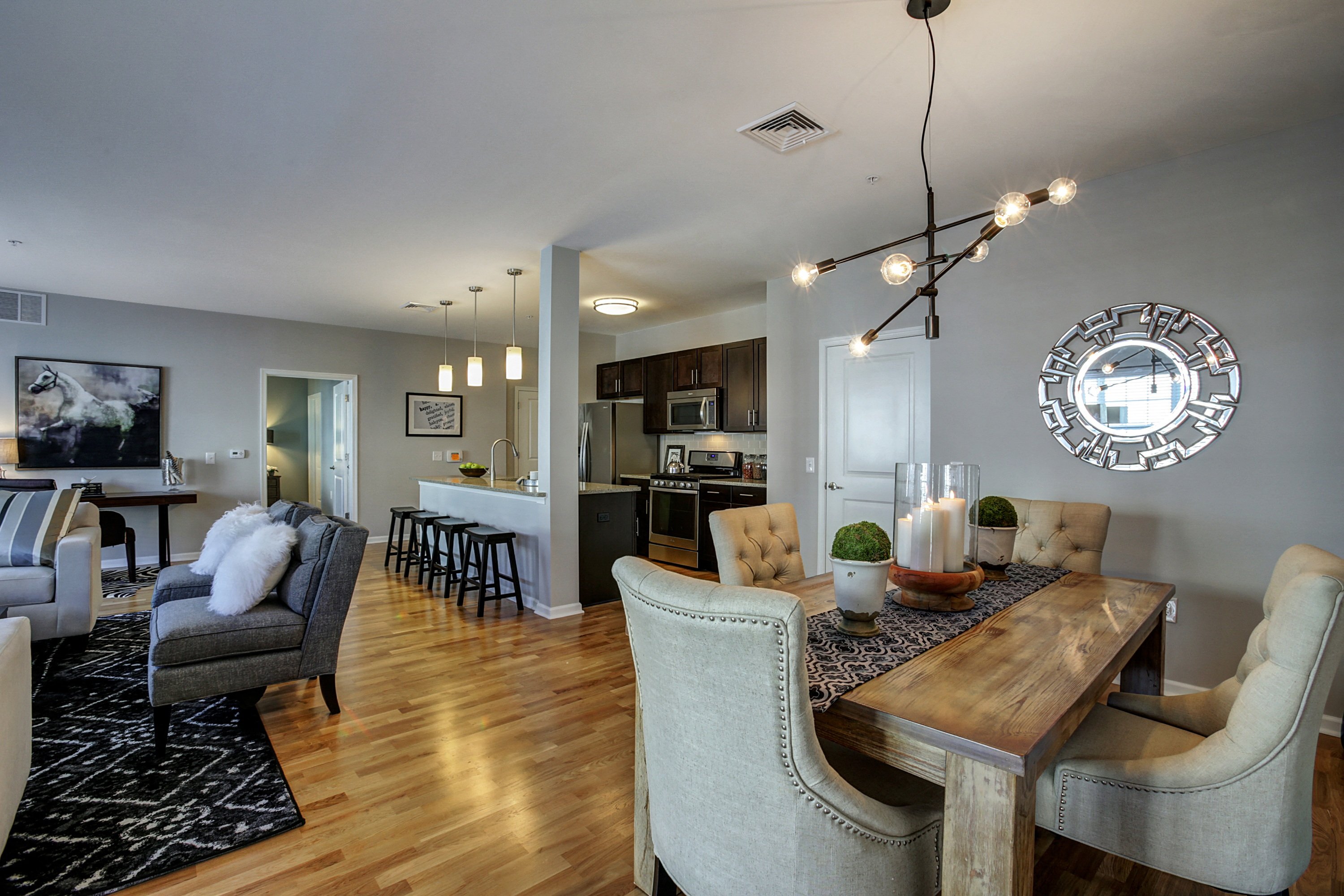 Hillside Club Image 10