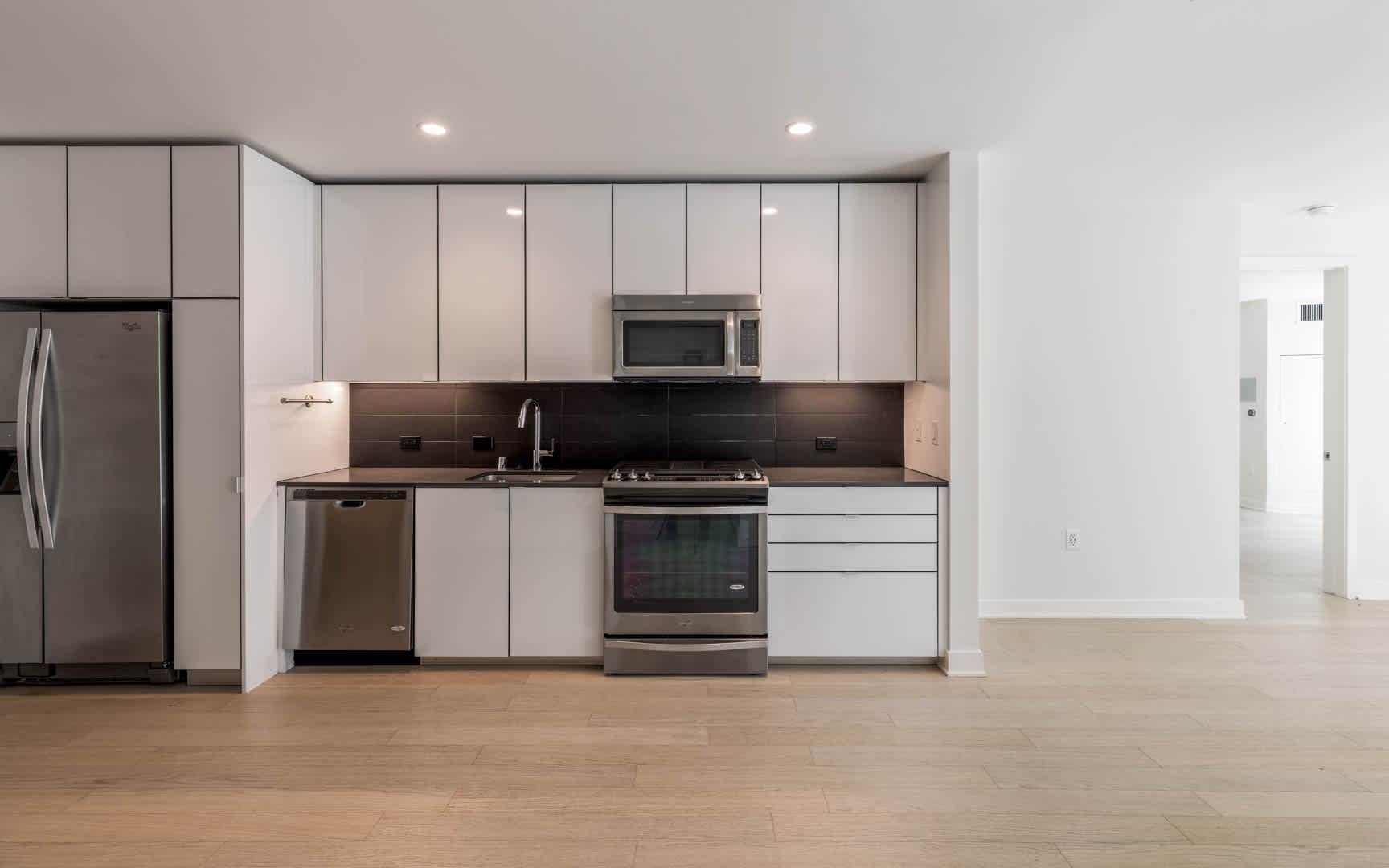 340 Fremont Image 30