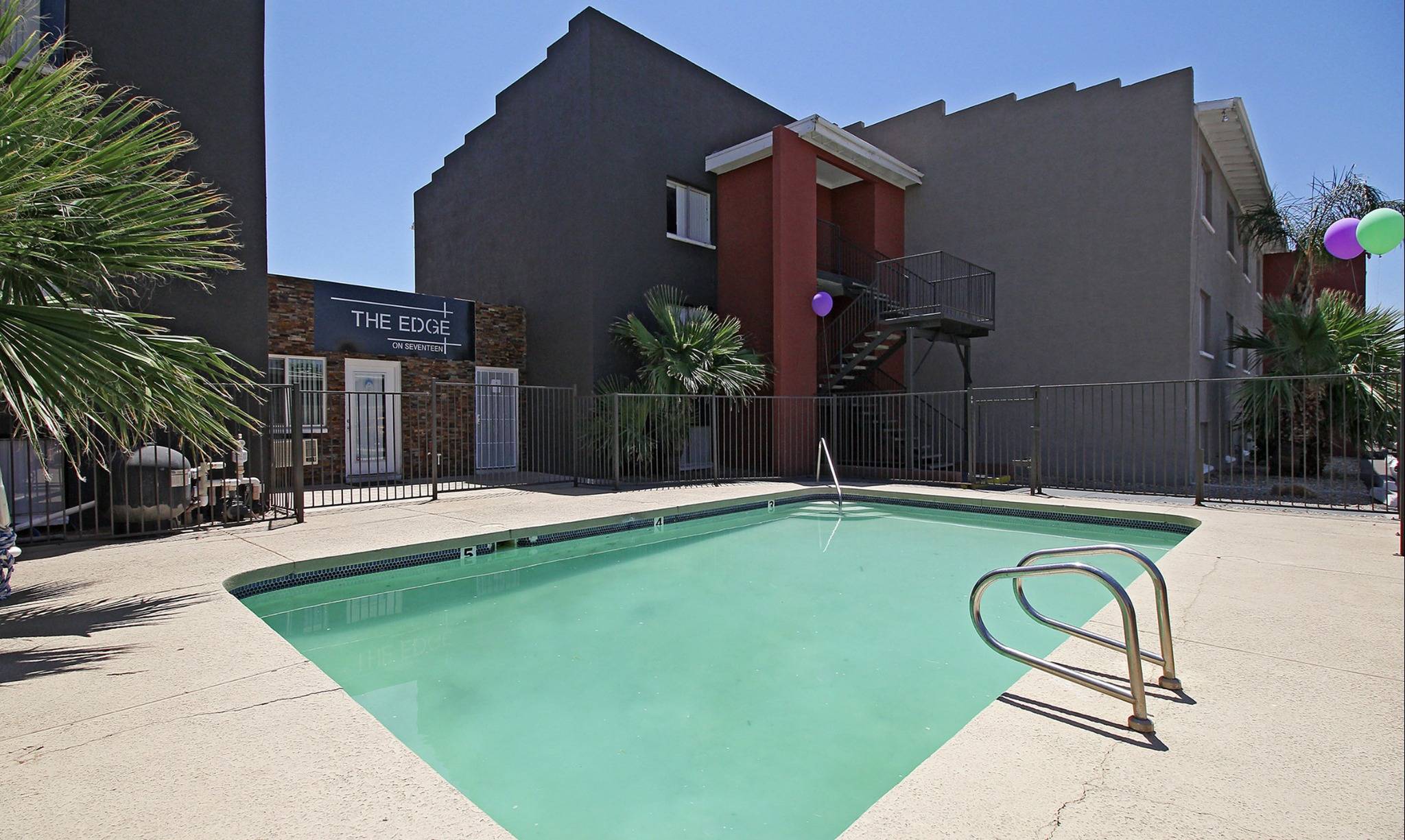 The Edge on Seventeen Image 1