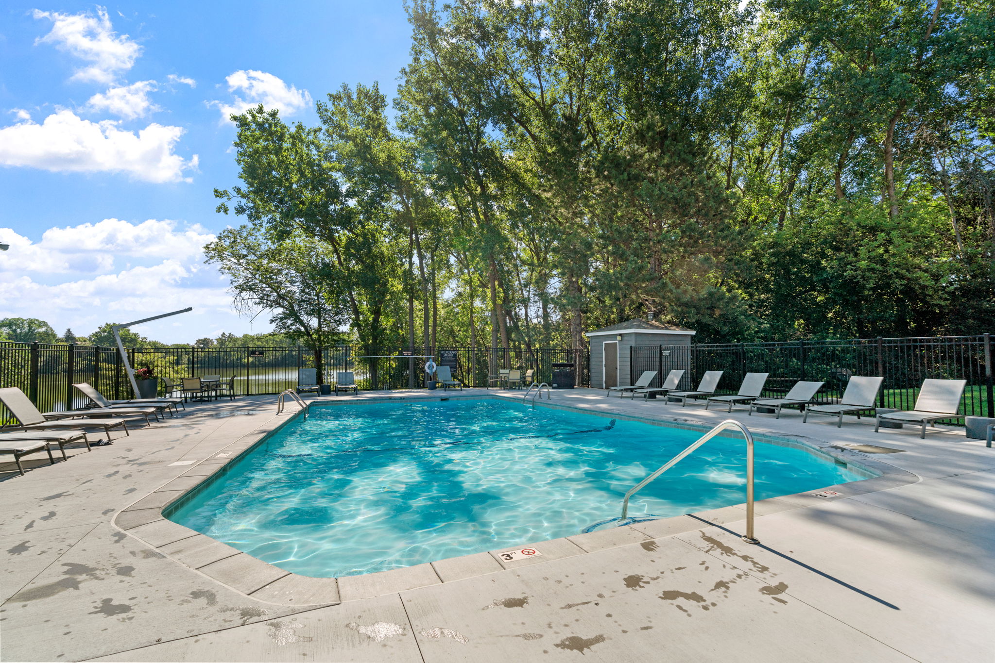 Cedars Lakeside Image 26