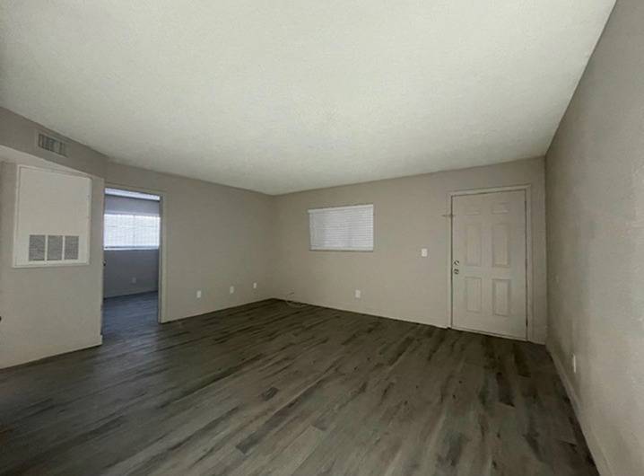 The Edge on Seventeen Image 4